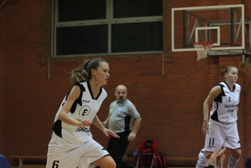 UKS Ekonom przegrał, ale wstydu nie przyniósł