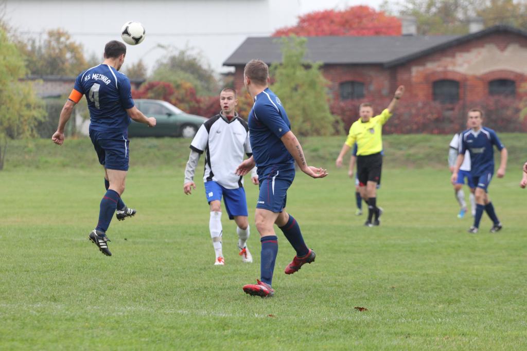 Klas A: Albatros - GKS Męcinka 0:3