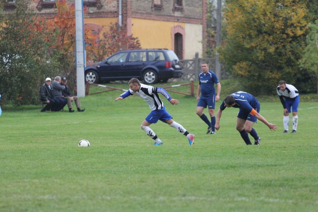 Klas A: Albatros - GKS Męcinka 0:3