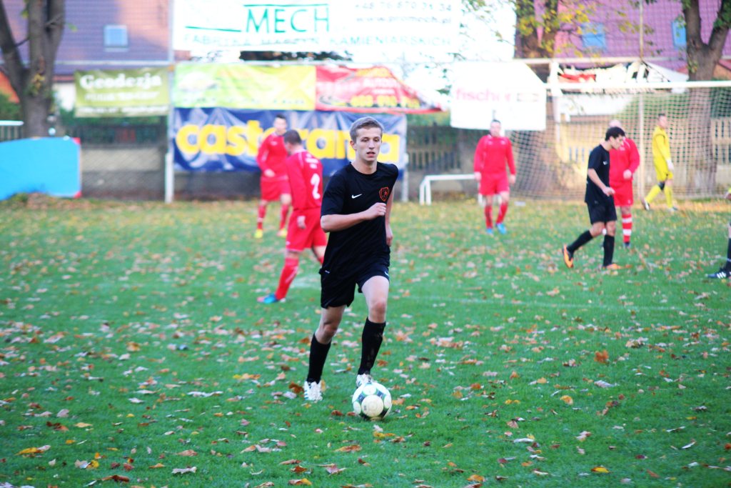 Okręgówka: KS Legnickie Pole  -  Zryw 3:2