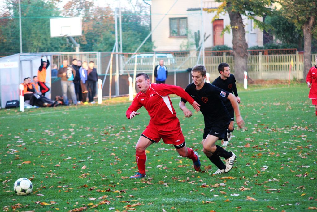 Okręgówka: KS Legnickie Pole  -  Zryw 3:2
