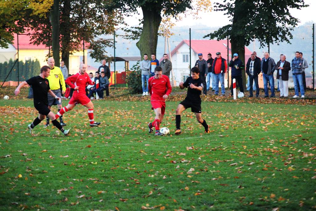 Okręgówka: KS Legnickie Pole  -  Zryw 3:2