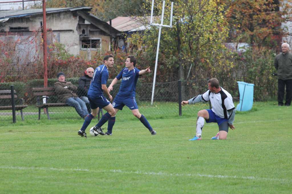 Klas A: Albatros - GKS Męcinka 0:3