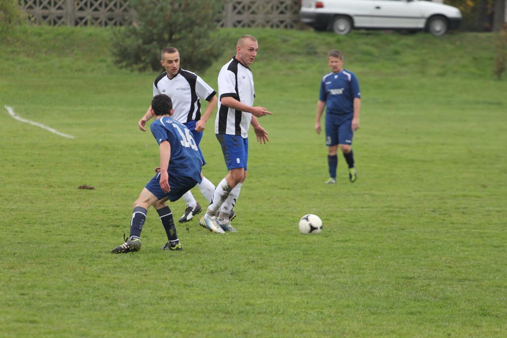 Klas A: Albatros - GKS Męcinka 0:3