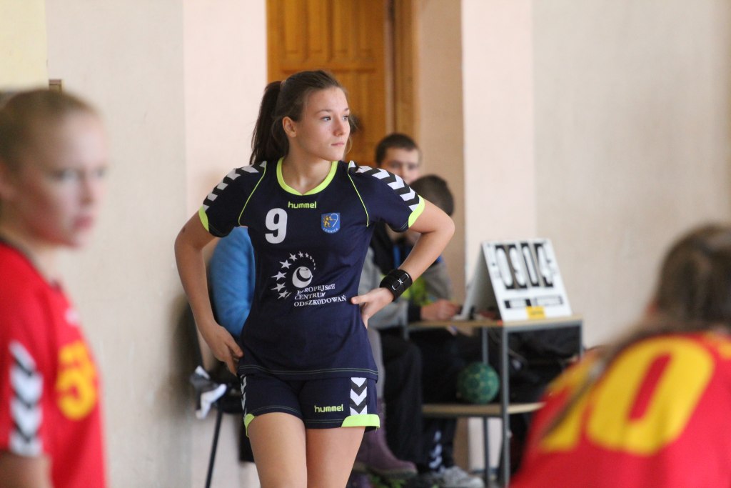 Dziewczęta: EuCo UKS - UKS Handball 28 21:16
