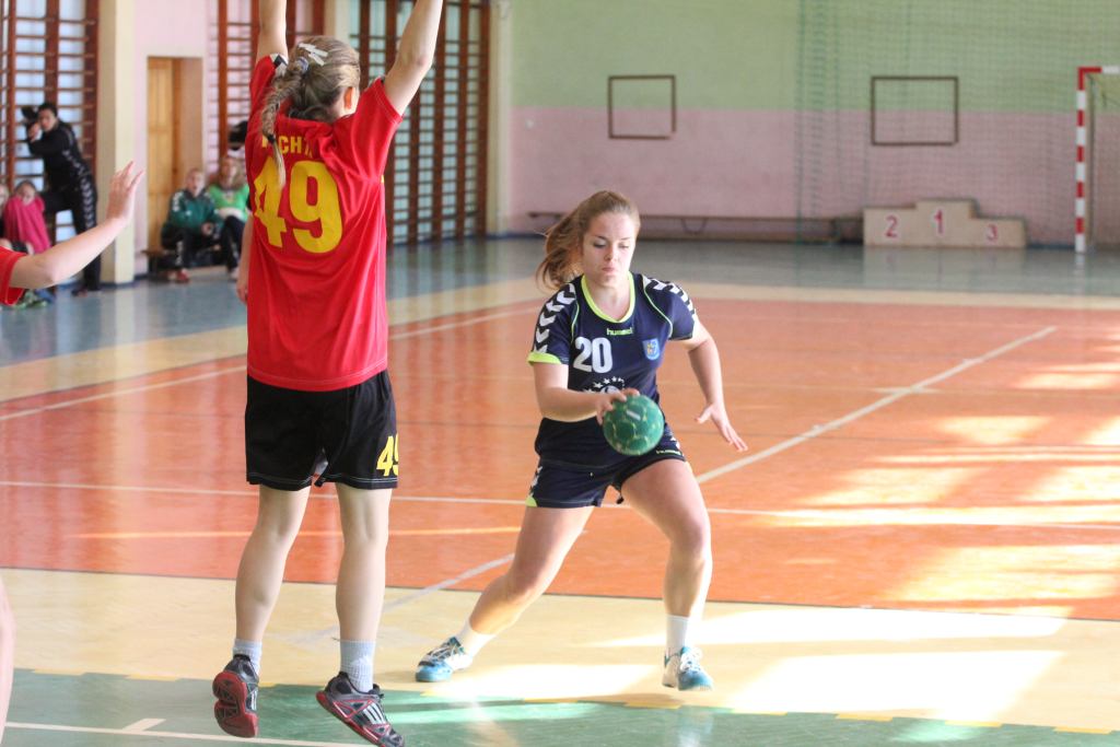Dziewczęta: EuCo UKS - UKS Handball 28 21:16