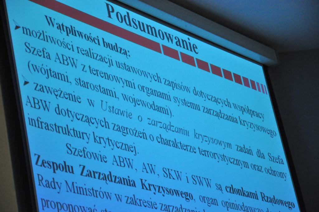 O systemie zarządzania kryzysowego w PWSZ