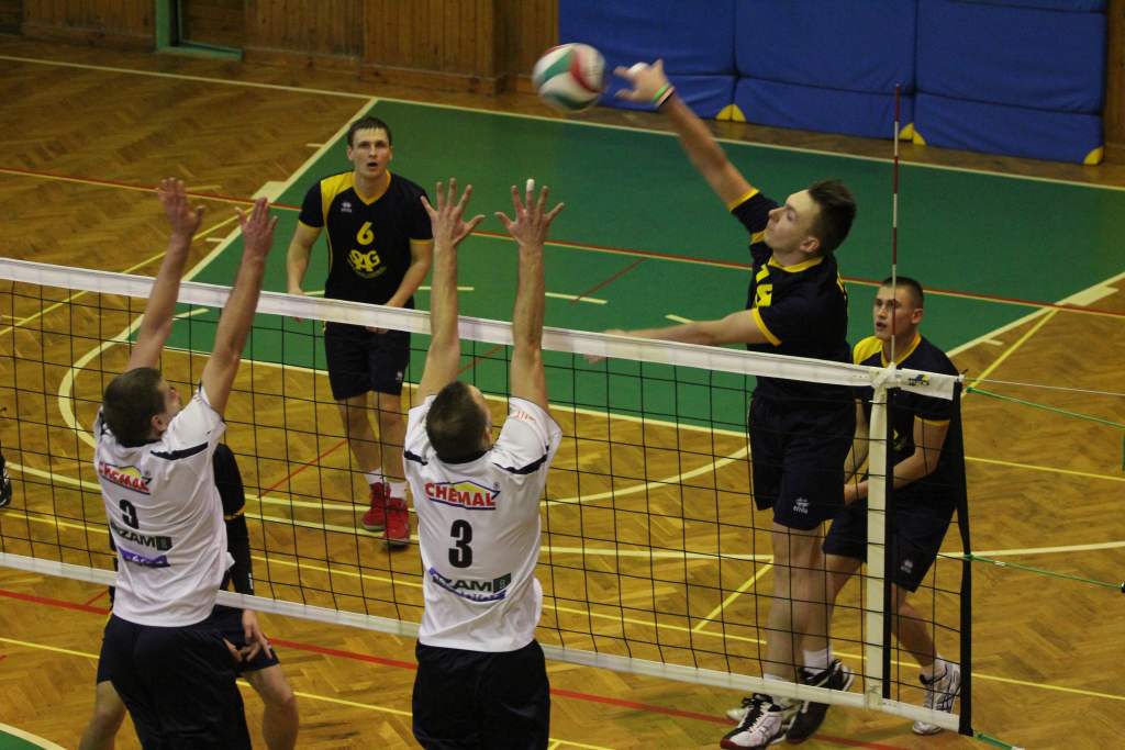 MUKS Ikar Legnica - MKS Rosiek Syców 3:1