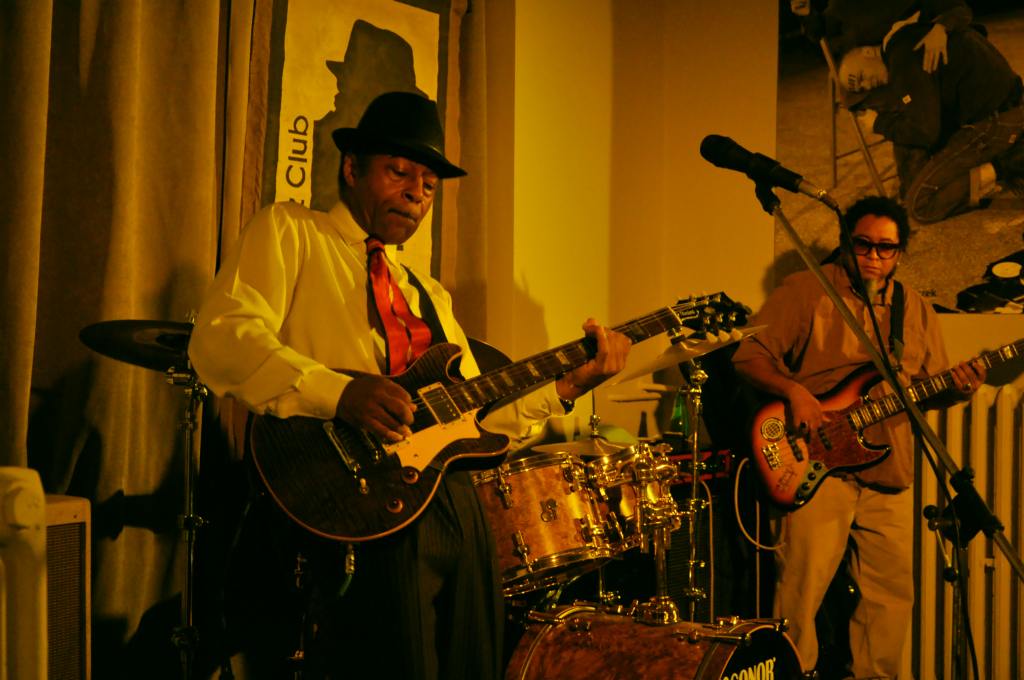 Vasti Jackson w Jazz Clubie Blue Monk
