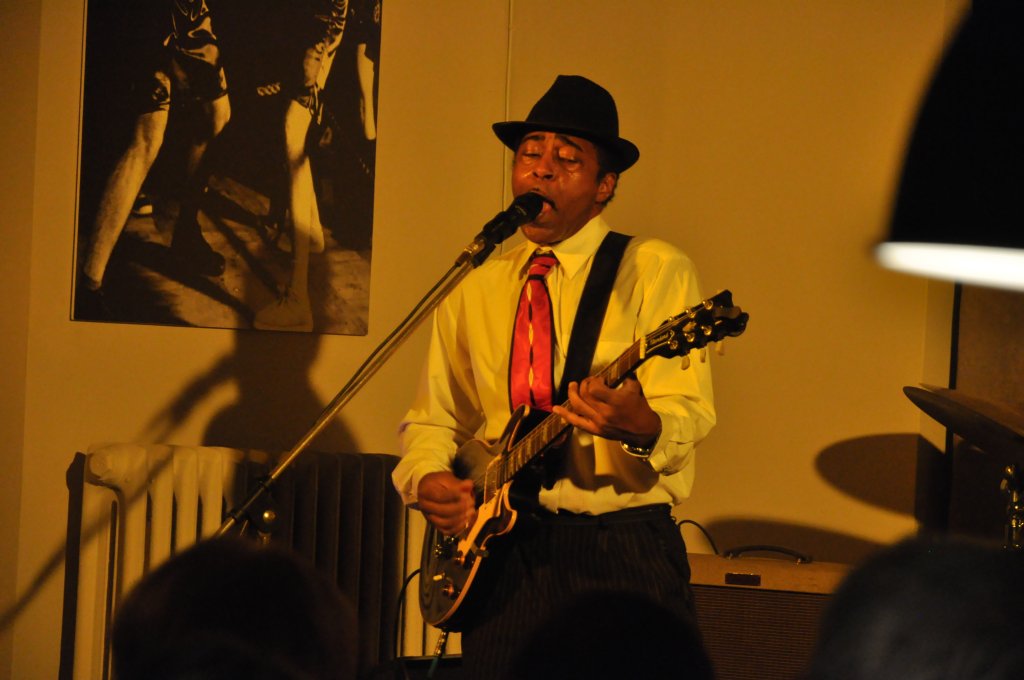 Vasti Jackson w Jazz Clubie Blue Monk
