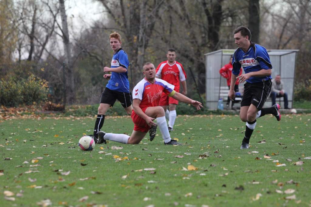Klasa B: Błękitni - Victoria 7:0