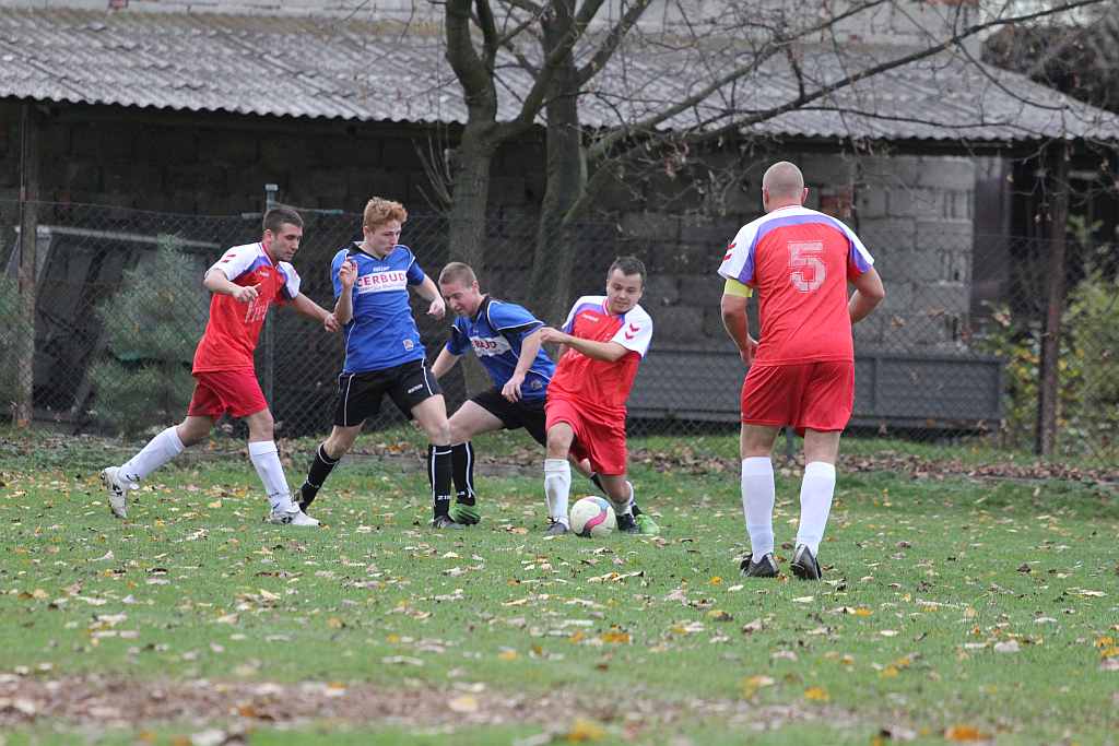 Klasa B: Błękitni - Victoria 7:0