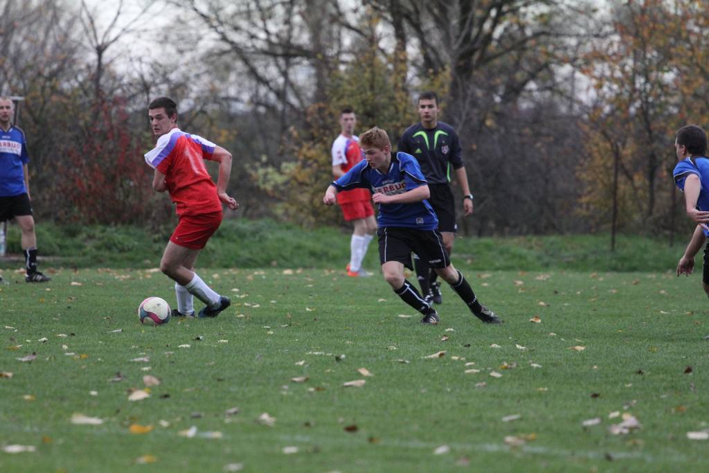 Klasa B: Błękitni - Victoria 7:0