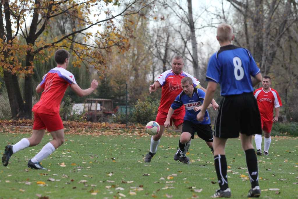 Klasa B: Błękitni - Victoria 7:0