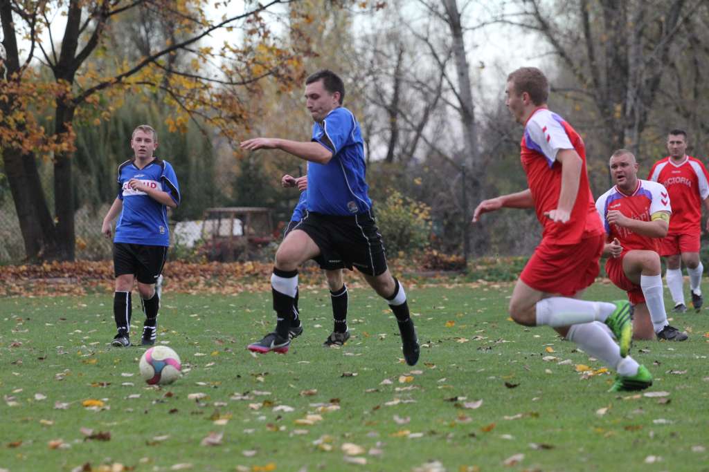 Klasa B: Błękitni - Victoria 7:0