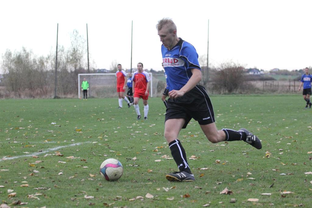 Klasa B: Błękitni - Victoria 7:0