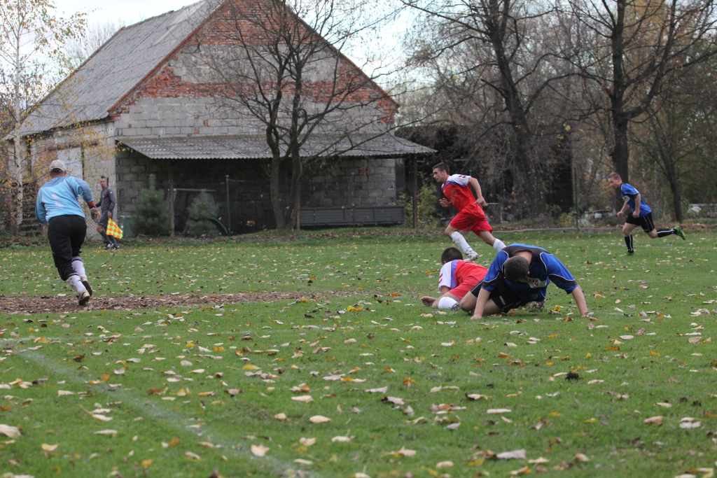 Klasa B: Błękitni - Victoria 7:0