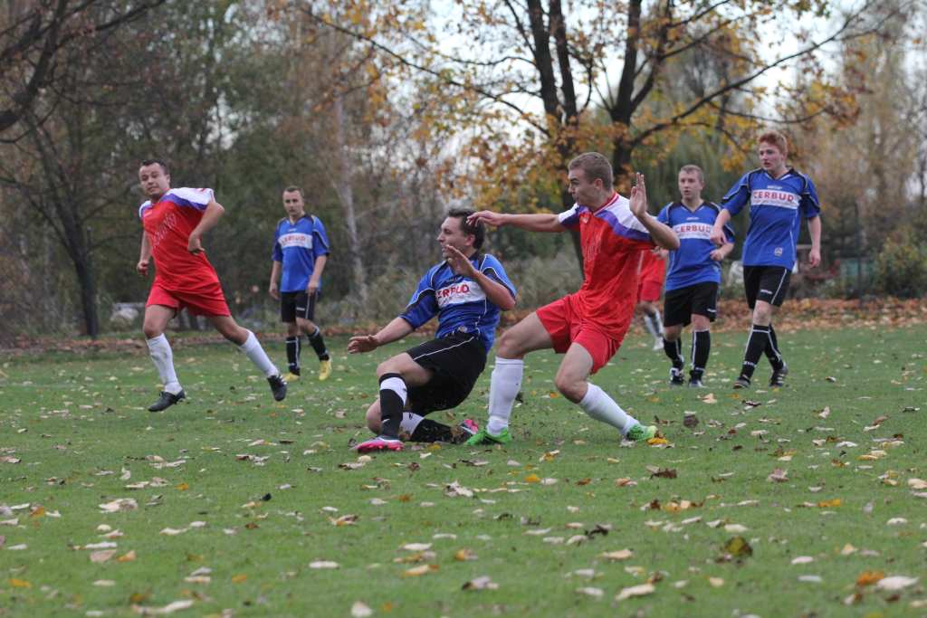Klasa B: Błękitni - Victoria 7:0