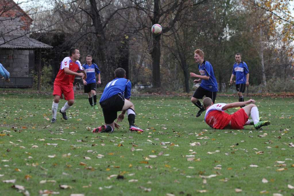 Klasa B: Błękitni - Victoria 7:0