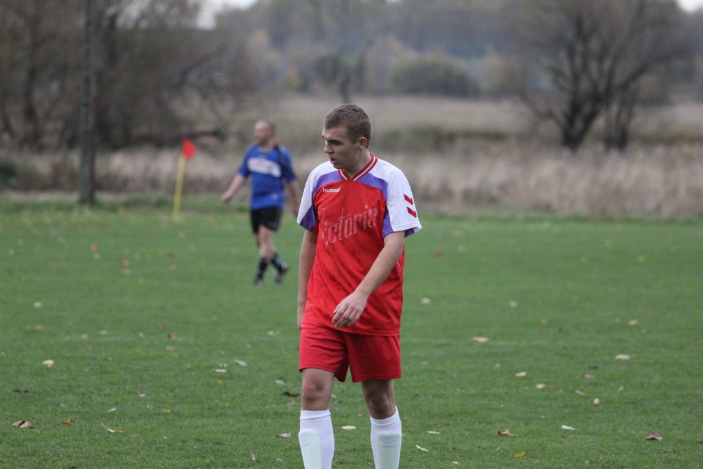 Klasa B: Błękitni - Victoria 7:0