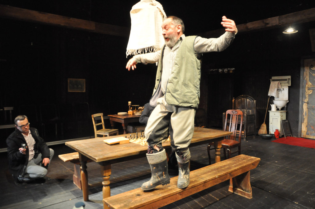 Zabijanie Gomułki na deskach legnickiego teatru