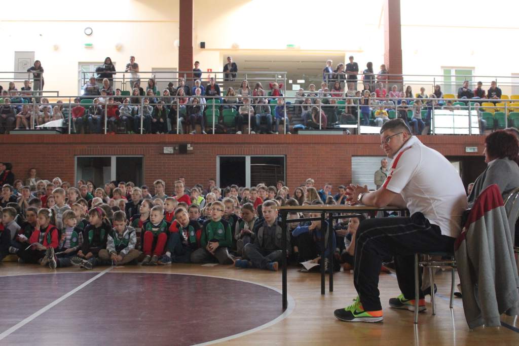 Mistrz Świata w rzucie młotem odwiedził legnicką szkołę