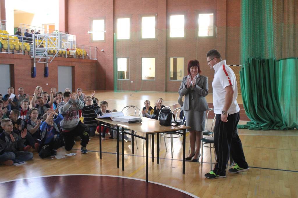 Mistrz Świata w rzucie młotem odwiedził legnicką szkołę