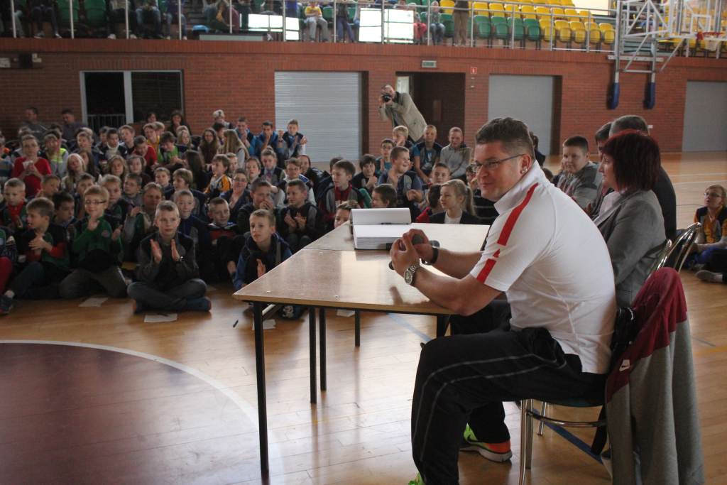 Mistrz Świata w rzucie młotem odwiedził legnicką szkołę