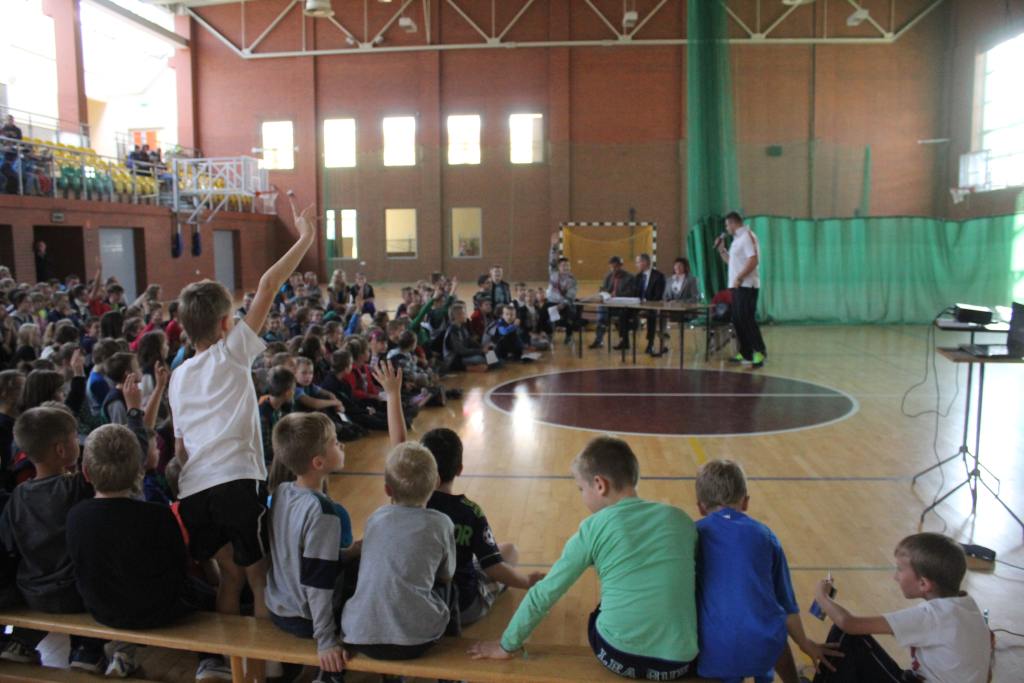 Mistrz Świata w rzucie młotem odwiedził legnicką szkołę