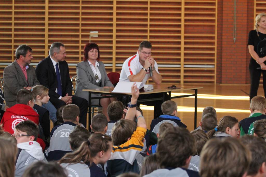 Mistrz Świata w rzucie młotem odwiedził legnicką szkołę