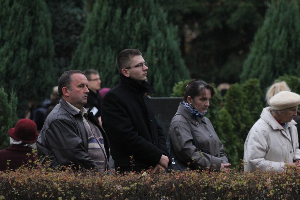 Msza Święta na legnickim cmentarzu