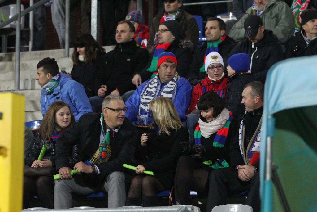 Stadion im. Orła Białego z kompletem publiczności