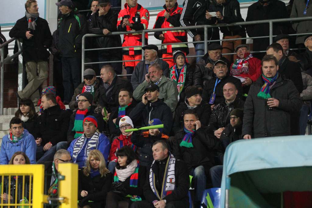Stadion im. Orła Białego z kompletem publiczności