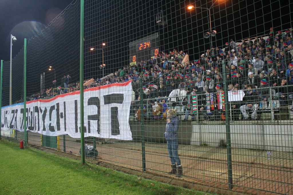 Stadion im. Orła Białego z kompletem publiczności
