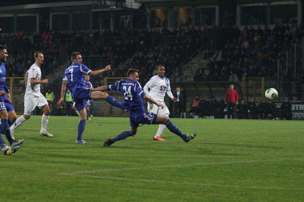 Sensacja! Miedzianka wykoleiła Lecha!