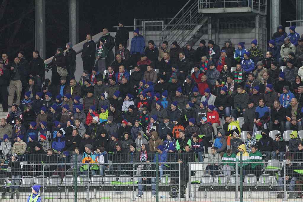 Stadion im. Orła Białego z kompletem publiczności