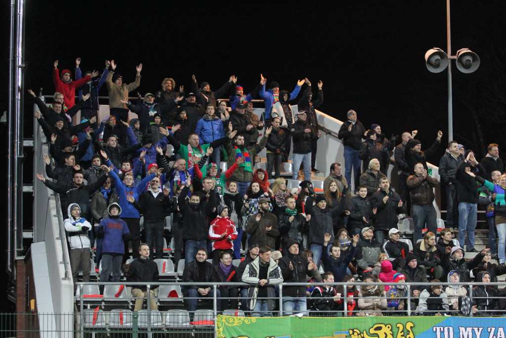 Stadion im. Orła Białego z kompletem publiczności