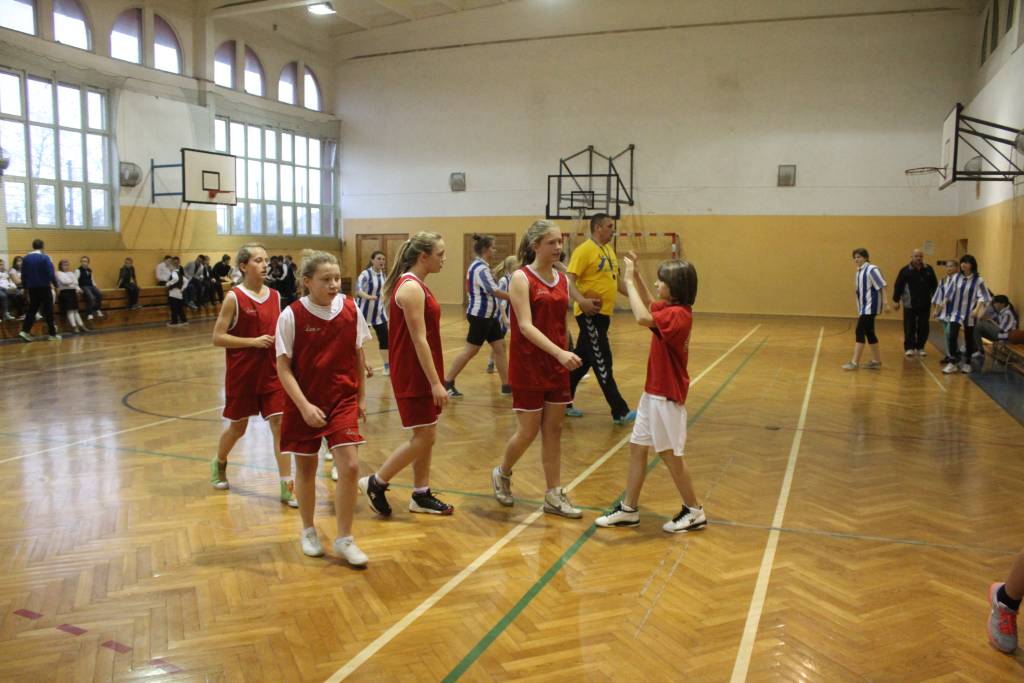 Koszykarki rywalizują o mistrzostwo Legnicy