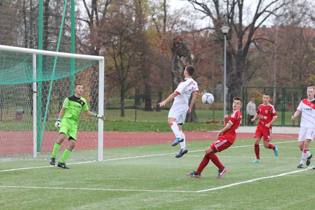 LCJ: Miedź Legnica -  Gwarek Zabrze 0:2