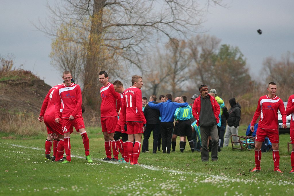 Klasa A: LKS Czarni - Iskra 3:3