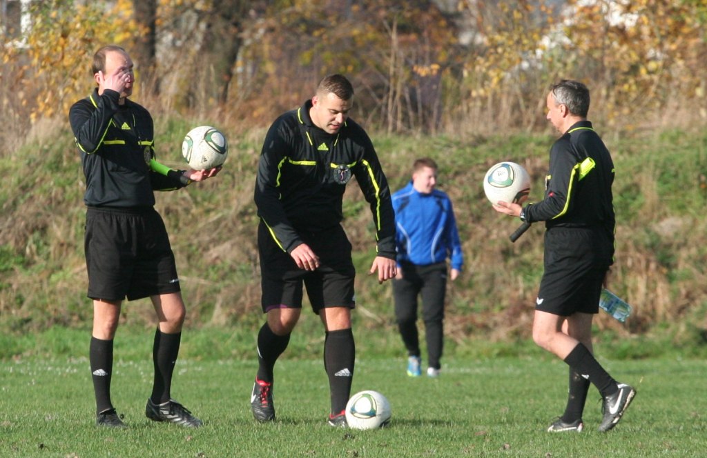 Klasa A: LKS Czarni - Iskra 3:3