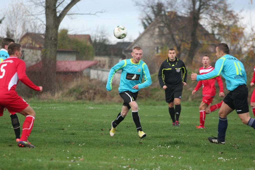 Klasa A: LKS Czarni - Iskra 3:3