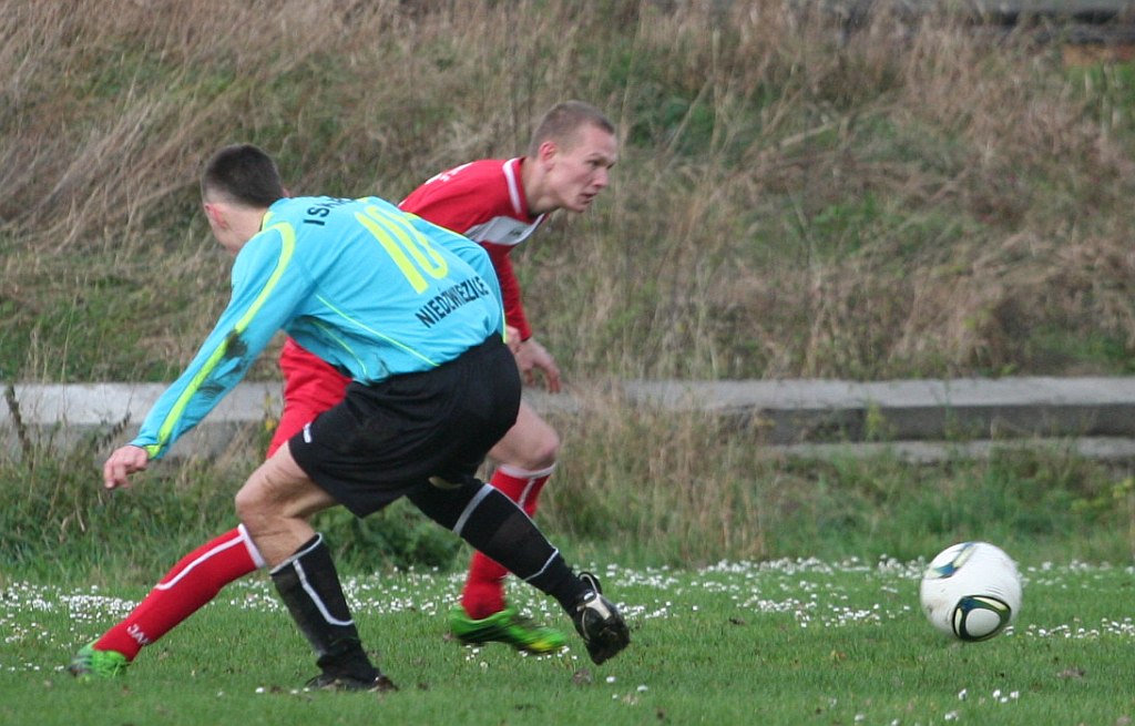 Klasa A: LKS Czarni - Iskra 3:3