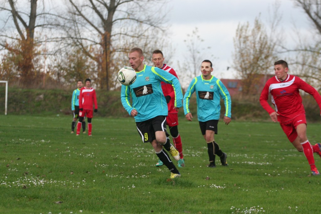 Klasa A: LKS Czarni - Iskra 3:3