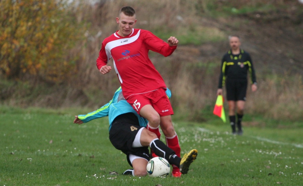 Klasa A: LKS Czarni - Iskra 3:3