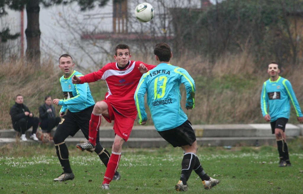 Klasa A: LKS Czarni - Iskra 3:3