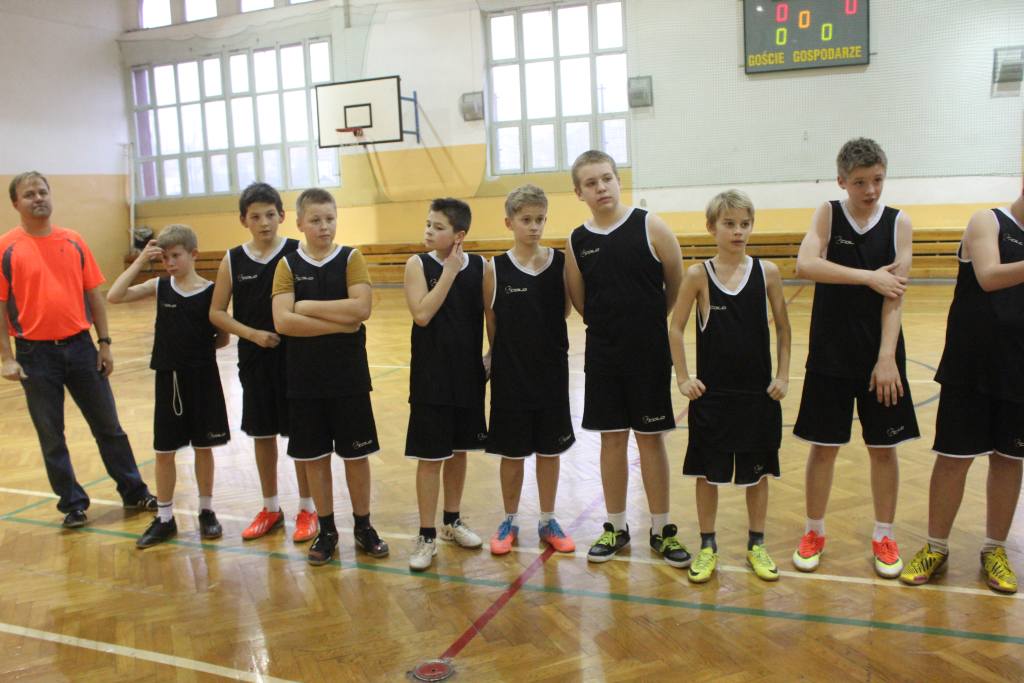 Chłopcy z SP18 najlepsi w Legnicy cz2