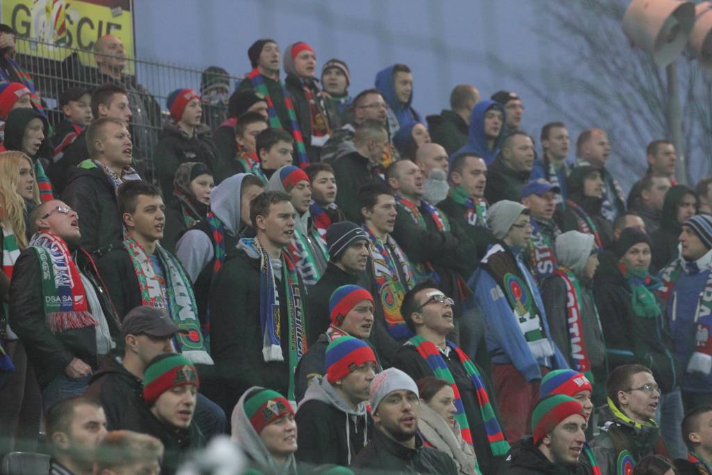 Tylko remis we mgle na pożegnanie z ligą

