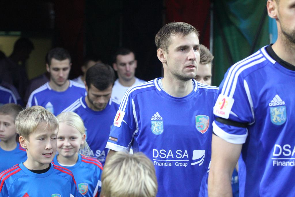 Tylko remis we mgle na pożegnanie z ligą
