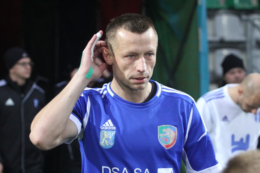 Tylko remis we mgle na pożegnanie z ligą
